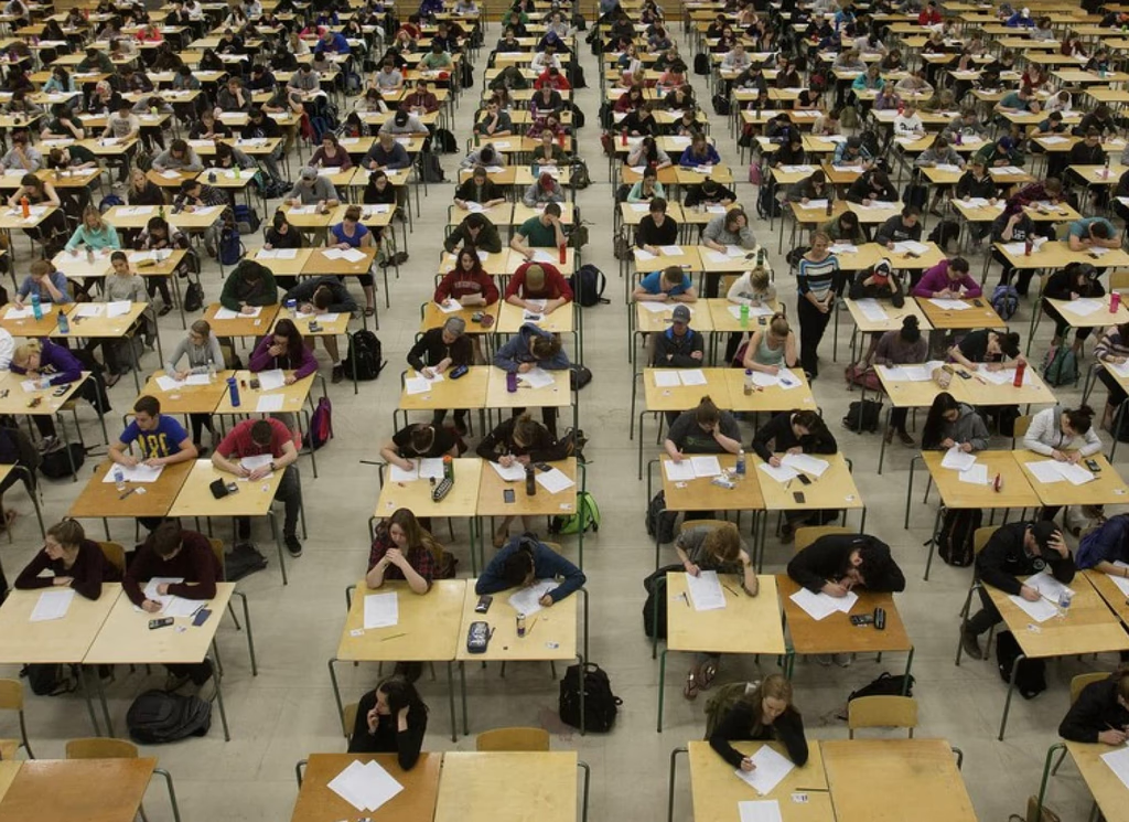 Image of exam space at U of S